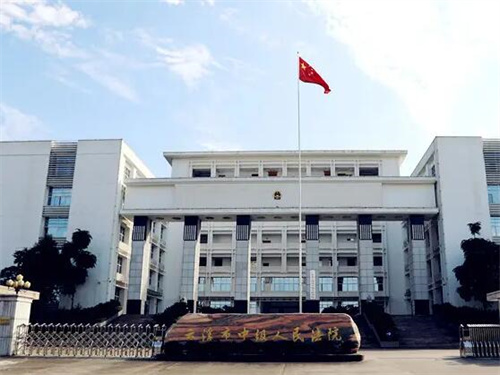 2022年11月1日冠领拆迁纠纷律师到广东省云浮市开庭