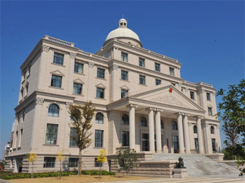 2022年12月12日冠领拆迁纠纷律师到江苏省宜兴市开庭