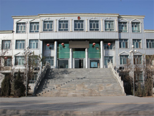 2023年2月13日冠领拆迁纠纷律师到青海省海东市开庭