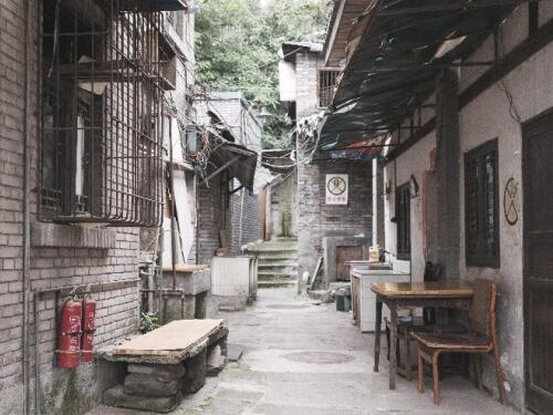 河北住宅拆迁补偿律师-住宅拆迁收到限期拆除通知如何应对