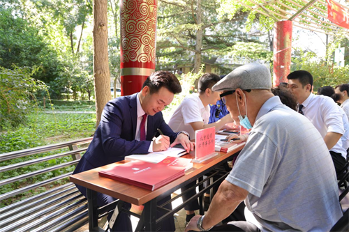 冠领律所受邀参西城区椿树街道“椿华秋实 普法市集”活动，为社区居民普法解疑-1