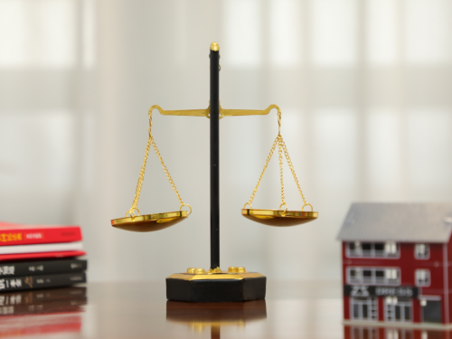 翻建房屋回迁协议遭解约，拆迁补偿权益如何守护