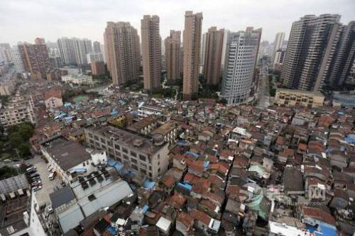 冠领律师事务所：棚户区改造补偿标准是什么?房屋被强拆了怎么办
