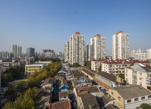 因入伍户口迁出农村，宅基地房屋拆迁时有补偿吗