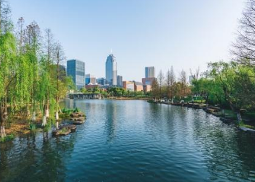河南拆迁律师答复影响河道行洪的建筑物怎么办