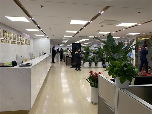 冠领律所春节期间“法律服务不停歇”-1